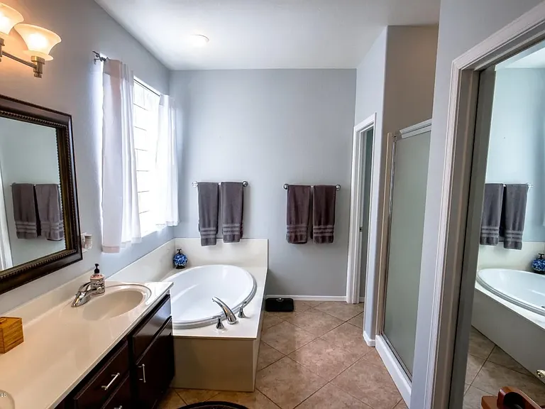 1645 N Thimble Ln — Photo 34