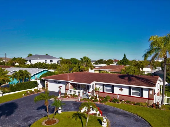 105 22nd St, Belleair Beach, FL 33786