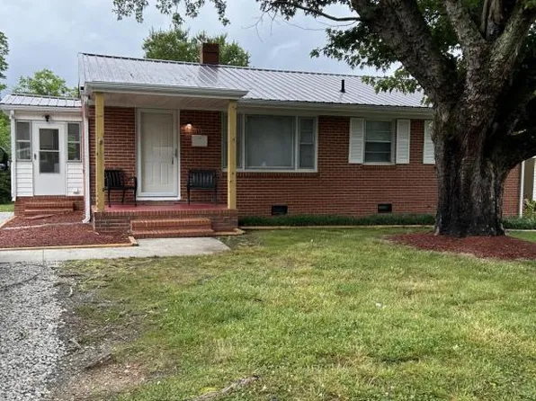 115 Halifax St, Oxford, NC 27565