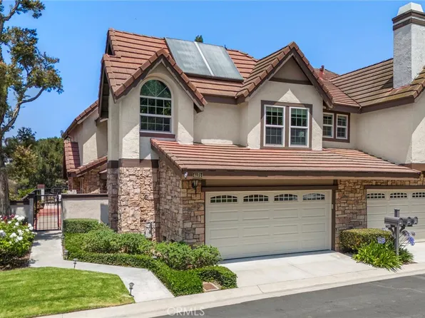 6171 E Morningview Dr, Anaheim, CA 92807