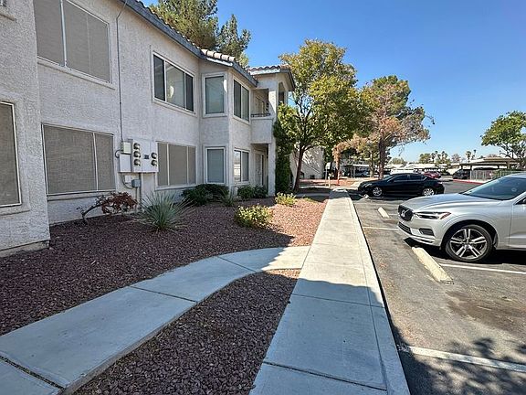 2nd image of 3055 Casey Dr Unit 104