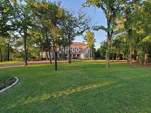 4th image of 4035 Aspen Ln