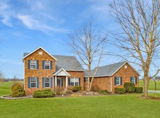 5 Lake Montagu Estates Dr, Troy, IL 62294