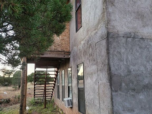 3rd image of 66 Camino De Pista
