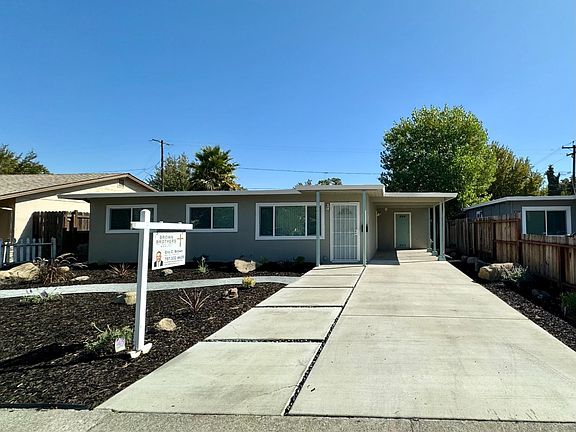 3rd image of 1042 Hayes Street