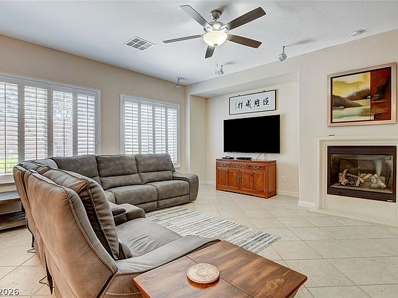 3rd image of 7521 Java Sparrow St
