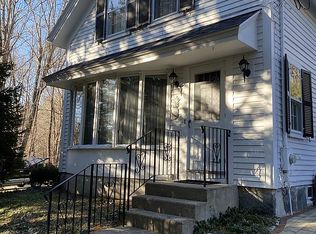 25 Springdale Ave, Dover, MA 02030