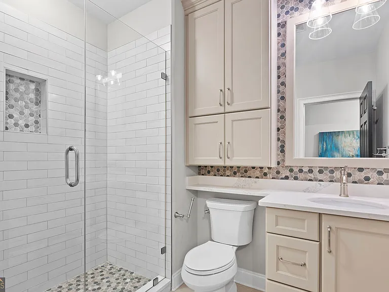 102 N Cove Dr — Photo 32