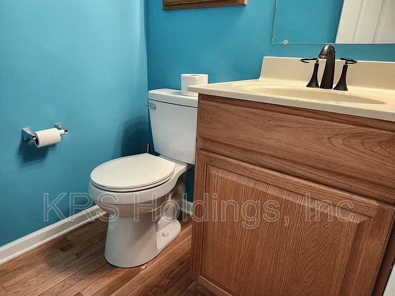 1210 Victorian Village Dr — Photo 15