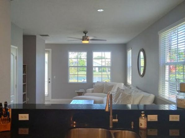 647 Castle Dr