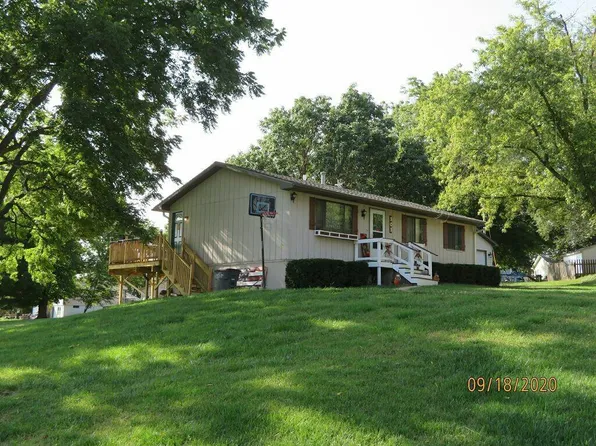 303 Beezley St, Macedonia, IA 51549