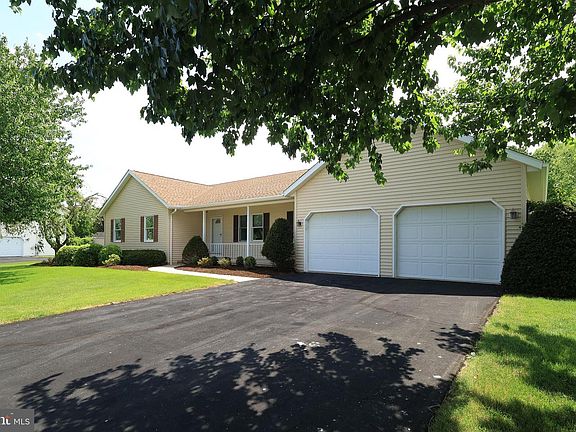 2nd image of 1110 E Springfield Dr