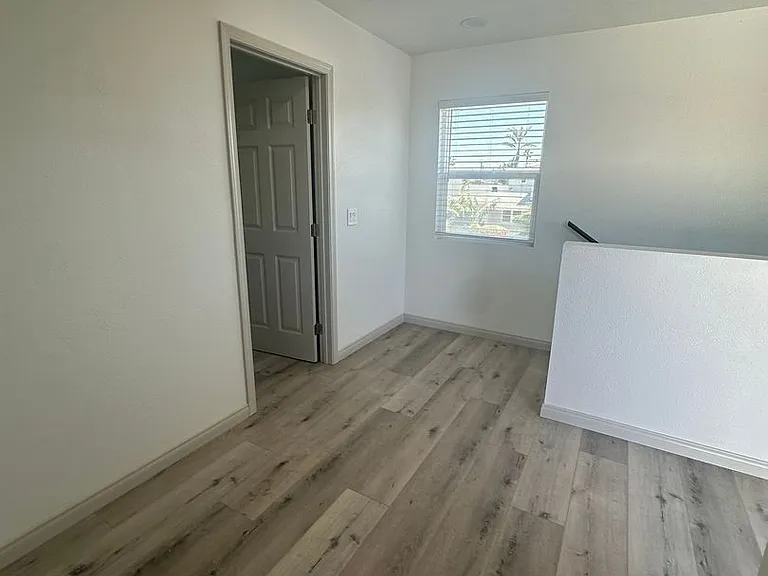 202-204 Calla Ave — Photo 12