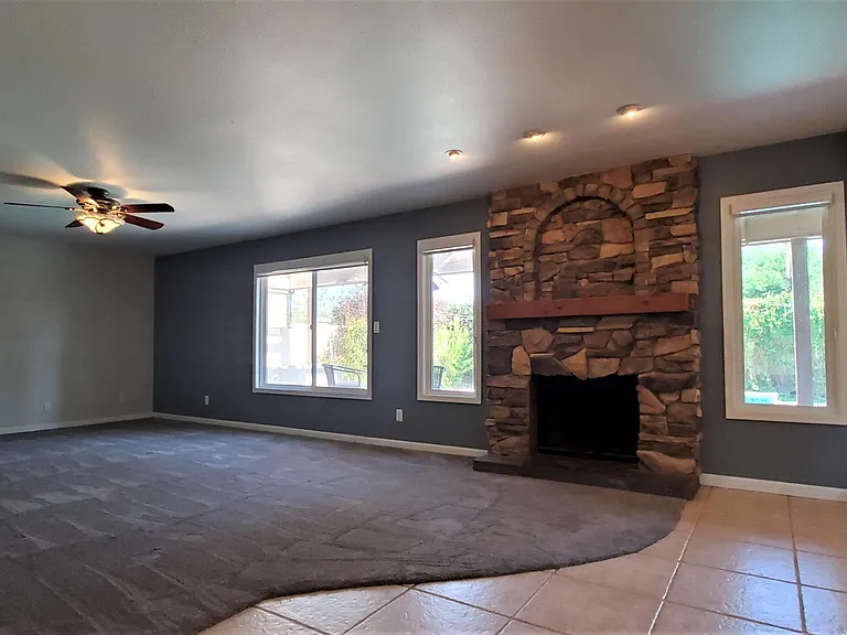 2118 S El Marino — Photo 15
