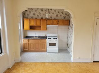 143 Lembeck Ave #2E, Jersey City, NJ 07305