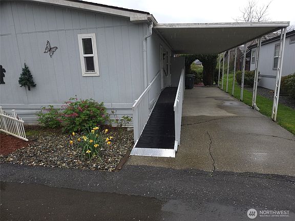 2nd image of 212 Old Owen Road #59