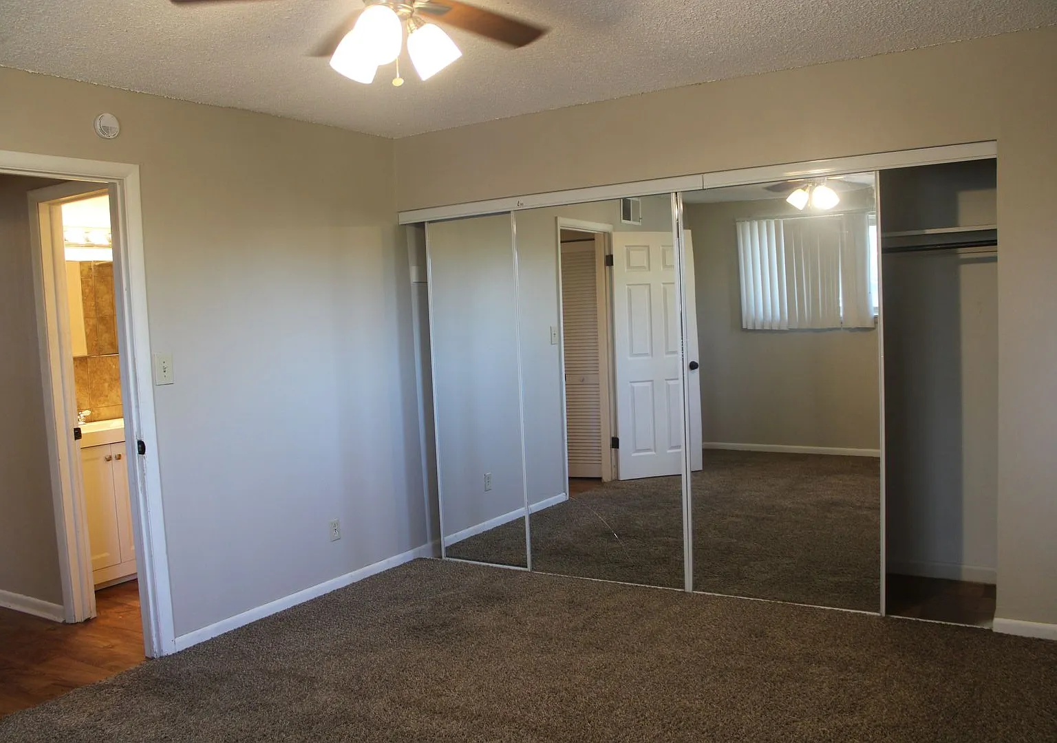 Laramie 1722 — Photo 3