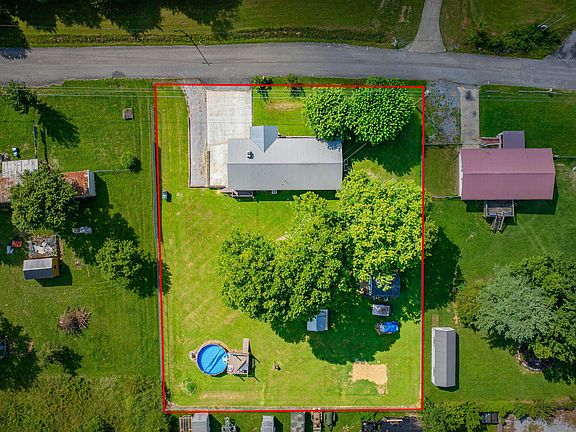 2nd image of 360 Ealey Rd