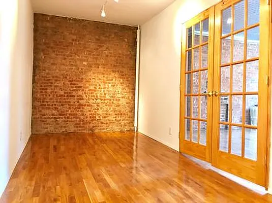 Rented by Owner | media 34