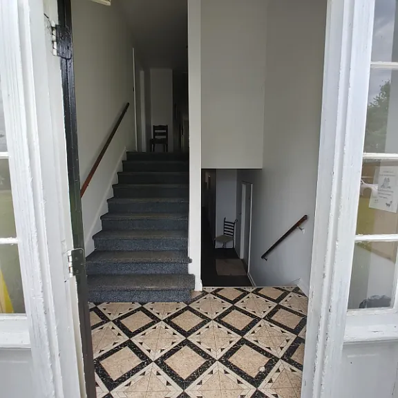 16 - Entry to Building