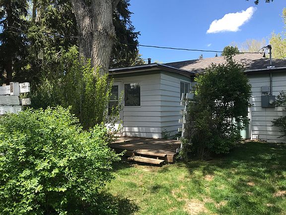 3rd image of 1510 Steele St