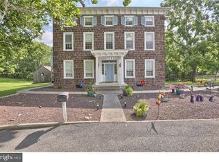 775 Old Swede Rd, Douglassville, PA 19518