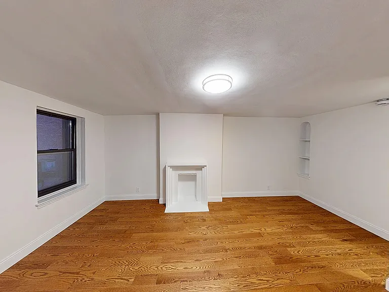 635 2nd Ave #4R — Photo 7
