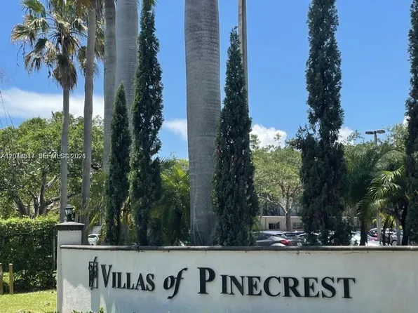 6705 N Kendall Dr APT 312, Pinecrest, FL 33156