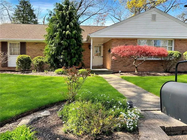 435 Pine St, Slatington, PA 18080
