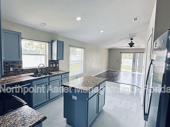 5th image of 2633 Eagle Cliff Dr
