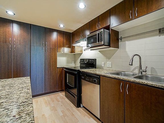 5th image of 9232 University Cres #210