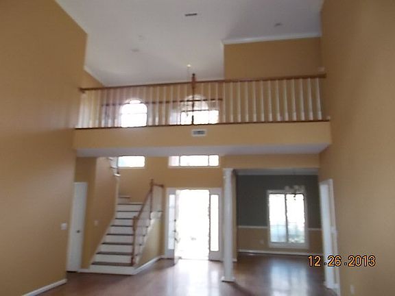 3rd image of 100 Mulberry Ct