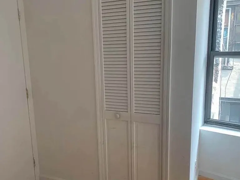 164 Mott St #5C — Photo 7