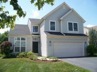 140 Augusta Dr, Streamwood, IL