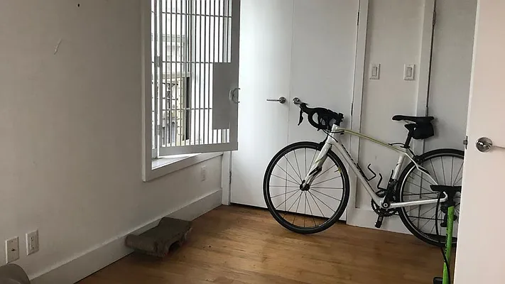 Rented by Nooklyn NYC LLC | media 9