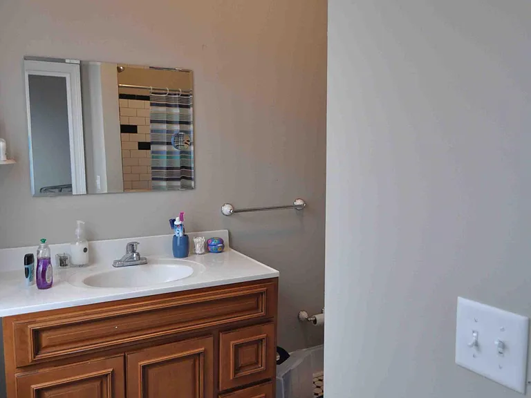 1214 Jefferson St — Photo 9