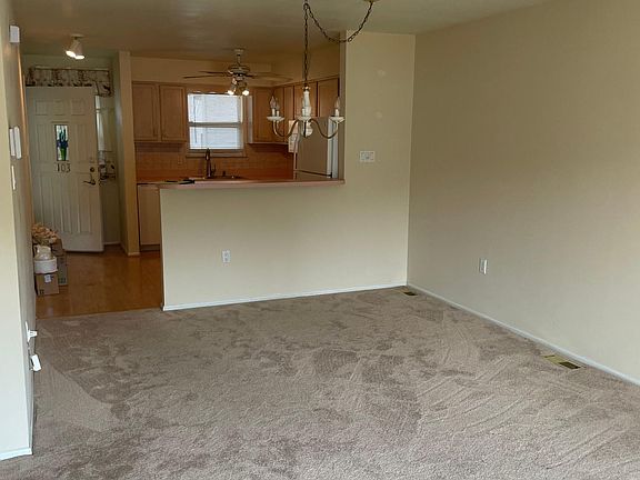 4th image of 103 E Woodland Ave #103