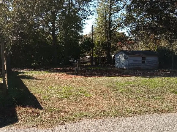 166 Hill Street Ext, Wellford, SC 29385