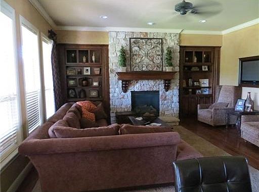5th image of 6921 Altamonte Dr