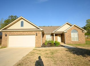 308 Dominion Dr Nw, Hartselle, AL 35640