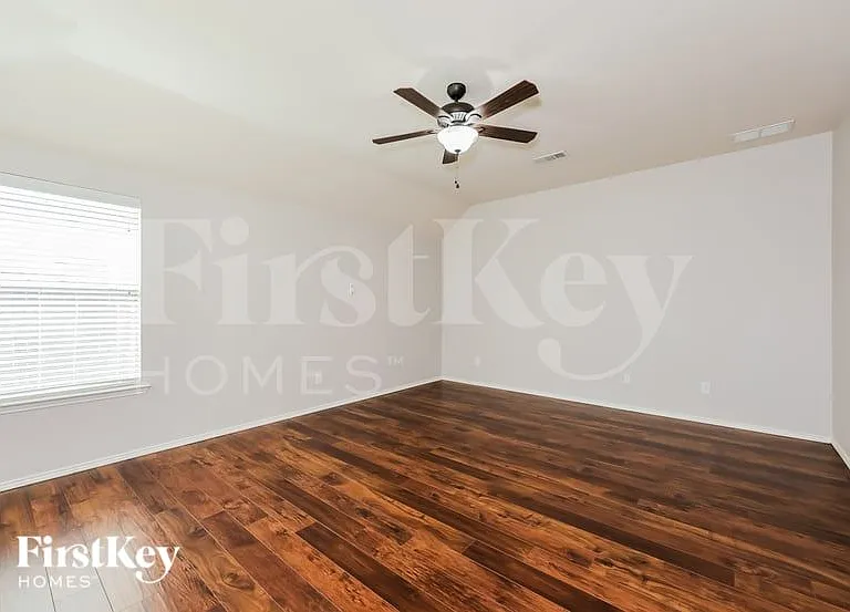 8028 Plateau Dr — Photo 8