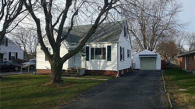 1st image of 918 W College Ave