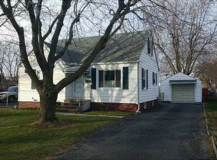 918 W College Ave, Woodville, OH 43469