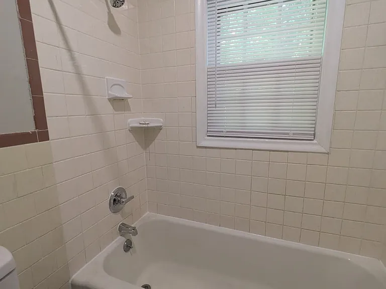 183 Laurel St #H — Photo 7