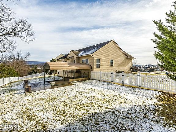 5th image of 59 Saddleridge Ct