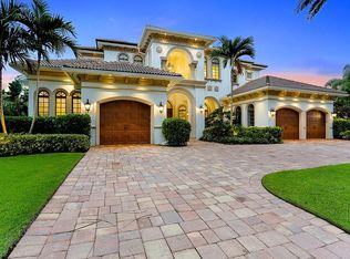 732 Willowhead Dr, Naples, FL 34103