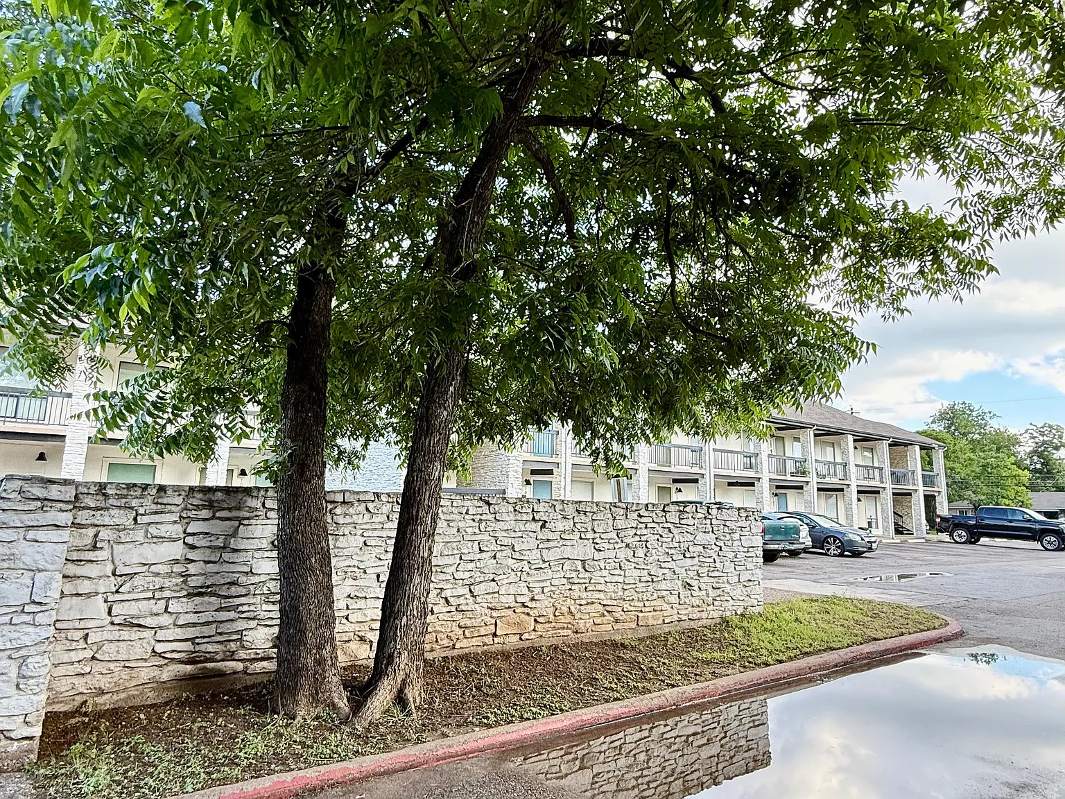 2 bed, 750 sqft, $1,625 — Photo 4