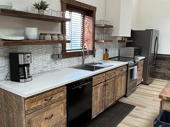 Fully outfitted kitchen - ready to cook in.