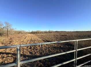 6093 Leal Rd #1, Pleasanton, TX 78064