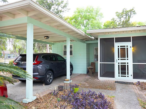 3rd image of 161 SW JASMINE Avenue